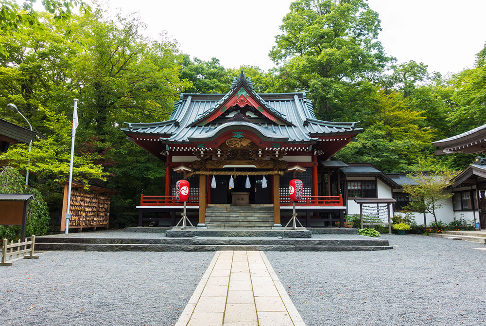 山中諏訪神社